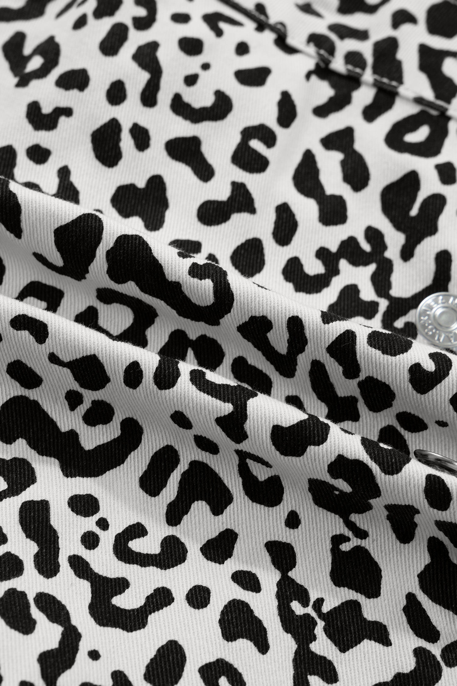 Leopard Print Button Overlap Denim Shorts