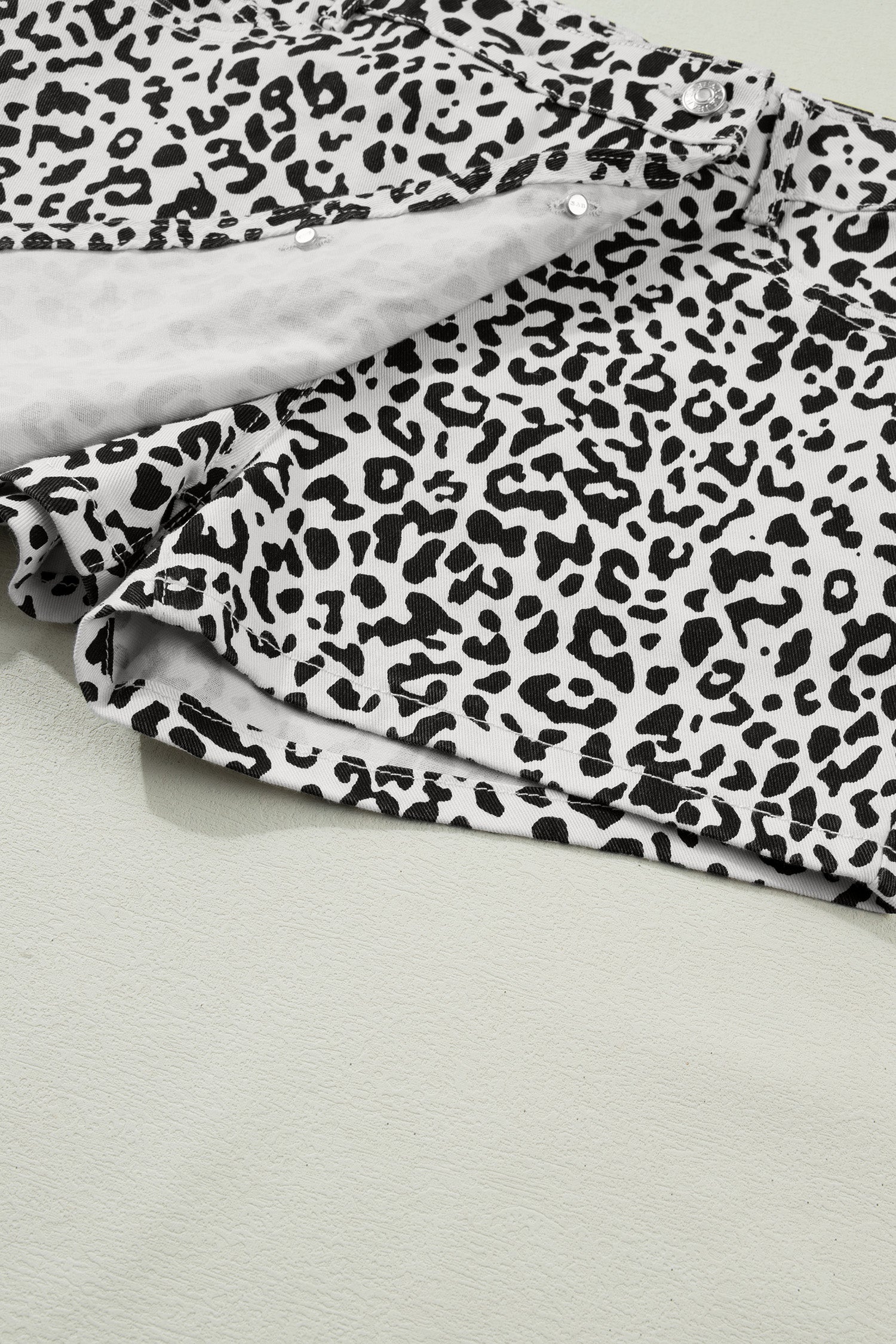 Leopard Print Button Overlap Denim Shorts